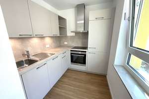 3-Zimmer-Wohnung mit Einbauküche und Loggia in Nürnberg Gleißhammer – Zerzabelshofstraße 15, 90478 Ludwigsfeld, Nürnberg – Vorschaubild 2