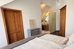 Exklusive Dachgeschoss-Maisonette-Wohnung mit Haus-im-Haus-Charakter in Bestlage nahe Menterschwaige – Die vollständige Adresse der Immobilie erhältst du vom Anbieter., 81545 Harlaching, München – Vorschaubild 12