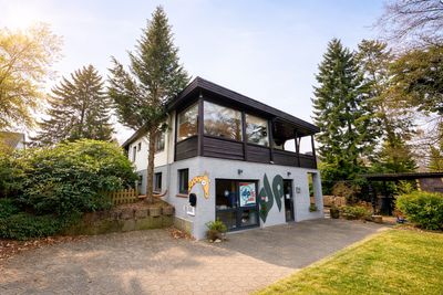 Viel Platz für die Familie – großzügiges Einfamilienhaus mit Wintergarten & großem Grundstück