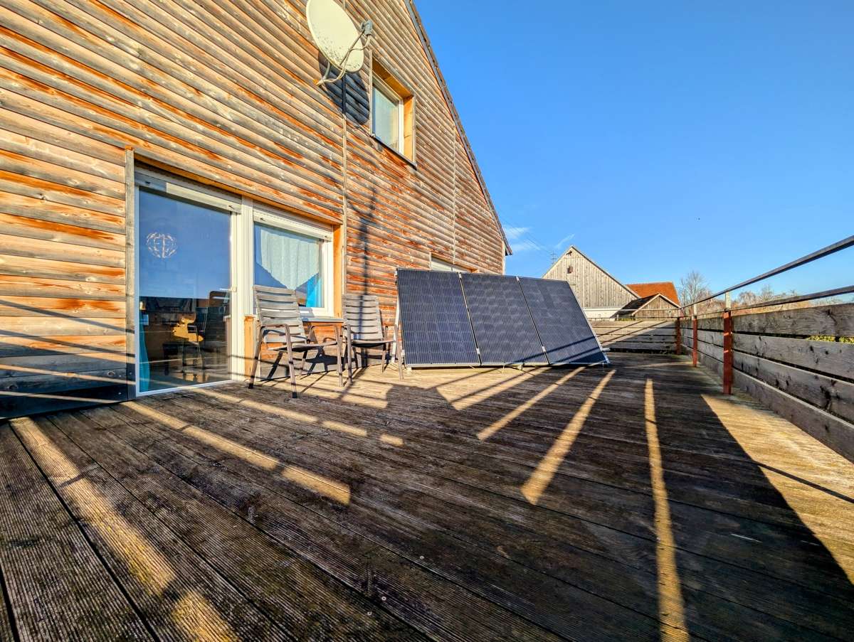 Immobilie in Ellzee - Einfamilienhaus mit Nutzungspotenzial, OG-Terrasse und umfangreichen energetischen Maßnahmen - Bild 1