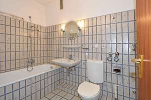 Vis-a-vis vom Reinbeker Schloss: gut geschnittene 3,5-Zimmer-Wohnung mit sonniger Süd-/Westloggia – Reinbeker Weg 4b, 21465 Wentorf bei Hamburg – Vorschaubild 15