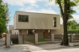 Designervilla mit Lift auf einen Seegrundstück direkt Am Großen Wansee zu vermieten – Am Großen Wannsee 48, 14109 Wannsee, Berlin – Vorschaubild 17