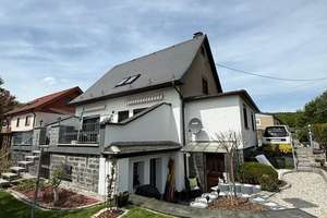 Bezugsfertiges Einfamilienhaus mit großem Blk, Garage, 2 Bädern und sonnigem Grundstück – Die vollständige Adresse der Immobilie erhältst du vom Anbieter., 9224 Grüna, Chemnitz – Vorschaubild 1