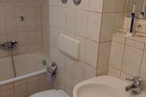 Provisionsfreie  und bezugsfreie helle 2 Zi.Wohnung im DG mit Balkon – Knoglerstr. 50, 84547 Emmerting – Vorschaubild 6
