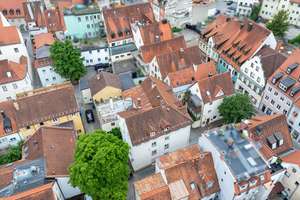 Bieterverfahren ab 799.000 € - Mehrfamilienhaus mit 10 Wohnungen in der Kaufbeurer Altstadt – Die vollständige Adresse der Immobilie erhältst du vom Anbieter., 87600 Kaufbeuren (Kernstadt), Kaufbeuren – Vorschaubild 3