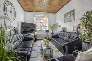 Bremen-Walle: Makelloses Reihenendhaus mit lichtdurchfluteten Räumen, Garten und Garage – Die vollständige Adresse der Immobilie erhältst du vom Anbieter., 28219 Osterfeuerberg, Bremen – Vorschaubild 2