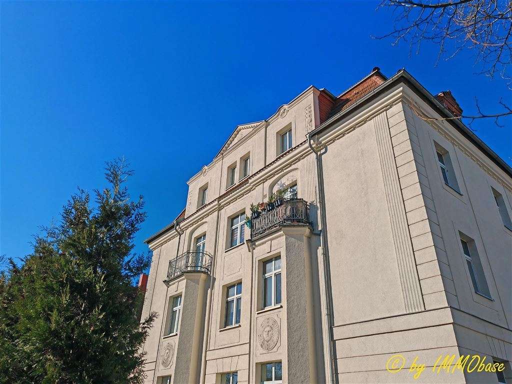 Immobilie in Frankenberg/Sachsen - Charmante Altbauwohnung im Dachgeschoss - FREI! - Bild 1