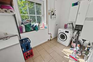 Einfamilienhaus mit großem Grundstück in ruhiger Lage von Rekum bei Bremen – Die vollständige Adresse der Immobilie erhältst du vom Anbieter., 28777 Rekum, Bremen – Vorschaubild 9