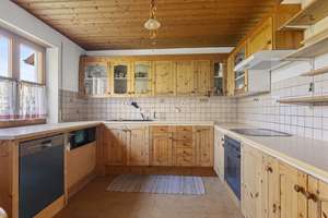 Umgeben von einem Biotop: Einfamilienhaus mit Einliegerwohnung in ruhiger und zentrale Lage – Die vollständige Adresse der Immobilie erhältst du vom Anbieter., 85051 Südwest, Ingolstadt – Vorschaubild 11