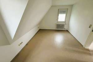 Gepflegtes Zweifamilienhaus mit großem Garten,Garage Pkw-Stellplatz in Schwaikheim zu verkaufen!! – Die vollständige Adresse der Immobilie erhältst du vom Anbieter., 71409 Schwaikheim – Vorschaubild 39