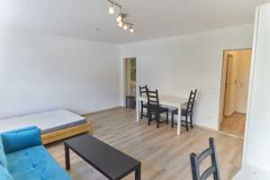 Gepflegte 1-Zimmer-Hochparterre-Wohnung mit EBK in München-Moosach – Rigaerstrasse 21, 80992 München – Vorschaubild 4