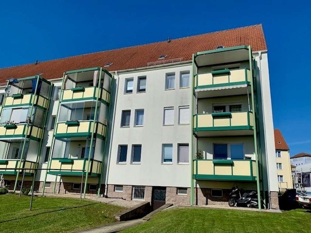Immobilie in Reichenbach - 3-Zimmer-Wohnung mit Top-Ausblick ! - Bild 2