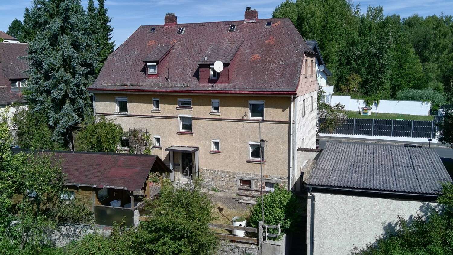 Mehrfamilienhaus mit Ausbaupotential, Wunsiedel im Fichtelgebirge Kreis – Bild 2