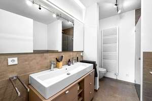 Exklusives Wohnen nahe der Königsallee – stilvolle Wohnung mit Terrasse und Tiefgarage – Jahnstraße 1, 40215 Friedrichstadt, Düsseldorf – Vorschaubild 7