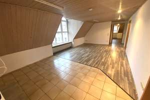 Attraktives Mehrfamilienhaus mit 3 Wohneinheiten, 1 Gewerbeeinheit- 5 % Rendite – Die vollständige Adresse der Immobilie erhältst du vom Anbieter., 92224 Kernstadt, Amberg – Vorschaubild 12
