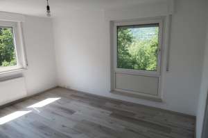 Helle 2-Zi-Wohnung mit Ausblick in guter Wohngegend, (Balkon, EBK, PKW Stellplatz) – Wintersbuckstraße 51, 79539 Lörrach – Vorschaubild 4