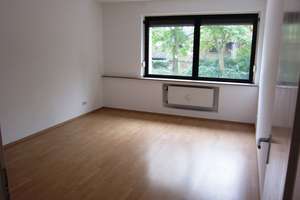 Mehrfamilienhaus  mit Restaurant  und 3 x 3 Zimmerwohnungen in Düsseldorf Benrath – Die vollständige Adresse der Immobilie erhältst du vom Anbieter., 40597 Benrath, Düsseldorf – Vorschaubild 10