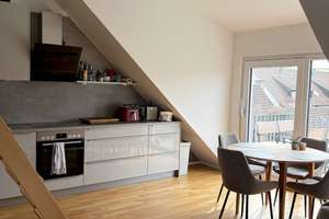 Moderne 1-Zimmer Dachgeschosswohnung mit Balkon in Stuttgart-Vaihingen