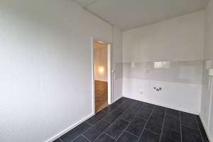 3-Zimmer-Wohnung im 3. Obergeschoss zu vermieten – Deiwitzweg 24, 4207 Lausen-Grünau, Leipzig – Vorschaubild 4
