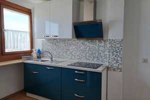 Stilvolle, modernisierte 2-Zimmer-Dachgeschosswohnung in Nürnberg – Nürnberg – Vorschaubild 3