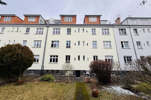 Top sanierte Wohnung mit Wintergarten im beliebten Berlin-Karlshorst! – Die vollständige Adresse der Immobilie erhältst du vom Anbieter., 10318 Karlshorst, Berlin – Vorschaubild 2