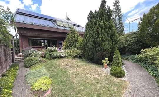 Architektenhaus mit Stil und Substanz – Wohnen in bester Lage!