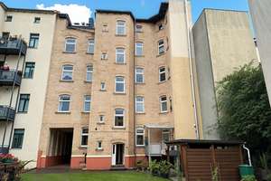 Sofort bezugsfertige Große DG-Wohnung mit Dachterrasse 