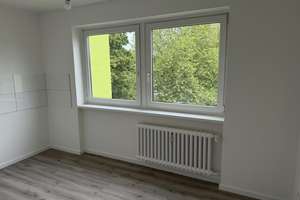 Langweilig war gestern. / Say goodbye to ordinary living. – Schleswiger Straße 2, 58089 Vorhalle, Hagen – Vorschaubild 3