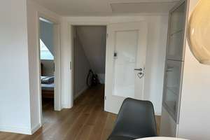 Wunderschöne Dachgeschosswohnung in bester Lage von Hannover Bothfeld, vollmöbliert 55qm  – Die vollständige Adresse der Immobilie erhältst du vom Anbieter., 30659 Bothfeld, Hannover – Vorschaubild 4
