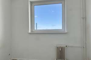 Bezugsfreie 1,5-Zimmer-Eigentumswohnung kaufen in Berlin-Wilmersdorf, ca. 44 m², Balkon und Aufzug – Ermslebener Weg 4, 10713 Wilmersdorf, Berlin – Vorschaubild 4