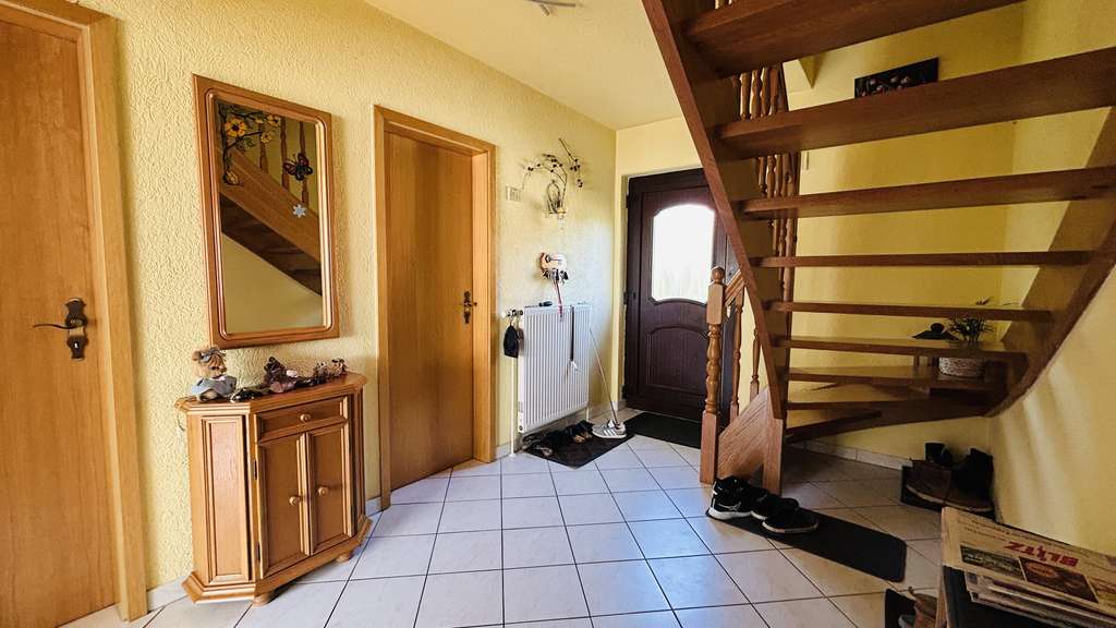 Immobilie in Grimmen - Schönes Zweifamilienhaus in ruhiger Lage - Bild 4
