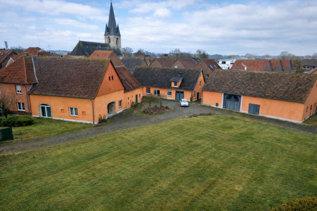 Immobilie in Harsewinkel - Resthof mit Charakter und Raum für Ideen 
***4267 G Greffen - Bild 0