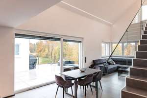 Modernes Smart-Home-Wohnen am Wächtersberg | Einfamilienhaus mit Einliegerwohnung | BJ 2023 | A+ – Die vollständige Adresse der Immobilie erhältst du vom Anbieter., 72218 Wildberg – Vorschaubild 8