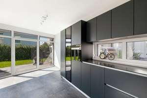 Penthouse-Gefühl im eigenen Haus – moderne Designvilla mit Dachterrassen und Wärmepumpe – Die vollständige Adresse der Immobilie erhältst du vom Anbieter., 13053 Alt-Hohenschönhausen, Berlin – Vorschaubild 10
