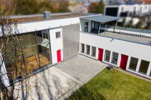 Bestlage: Architektenvilla im 
Bauhausstil mit 5 TG-Plätzen! – Regensburg – Vorschaubild 37