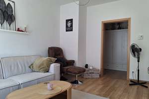 ~ ZENTRUMSNAH mit ERKER & HOHEN DECKEN ~ ATTRAKTIVE 3 Zi. IM SANIERTEM ALTBAU ~ – Heinrich Baumann Str 19, 70190 Stöckach, Stuttgart – Vorschaubild 3