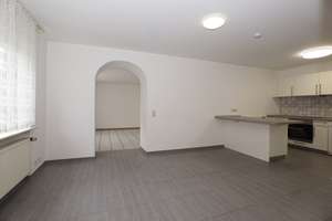 EFH in ruhiger Lage mit Terrasse, Balkon und Garage – Die vollständige Adresse der Immobilie erhältst du vom Anbieter., 66851 Mittelbrunn – Vorschaubild 1