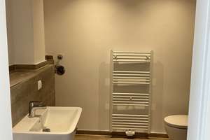 Lichtdurchflutete 3-Zimmer Wohnung 2.OG
im Dellviertel von Duisburg CITY – Salvatorweg 22, 47051 Dellviertel, Duisburg – Vorschaubild 7