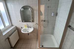 Zentral gelegene 2-Zimmer-Wohnung mit EBK in Mainz-Altstadt – Die vollständige Adresse der Immobilie erhältst du vom Anbieter., 55116 Altstadt, Mainz – Vorschaubild 3