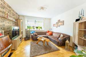 Reihenmittelhaus mit Ausbaureserve, Terrasse & großem Westgarten in Zerzabelshof, Nürnberg – Nürnberg – Vorschaubild 4