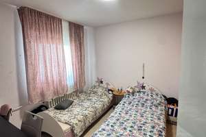 Gepflegtes Reihenmittelhaus mit Terrasse, Balkon und Garage in Bielefeld-Sennestadt – Die vollständige Adresse der Immobilie erhältst du vom Anbieter., 33689 Sennestadt, Bielefeld – Vorschaubild 3