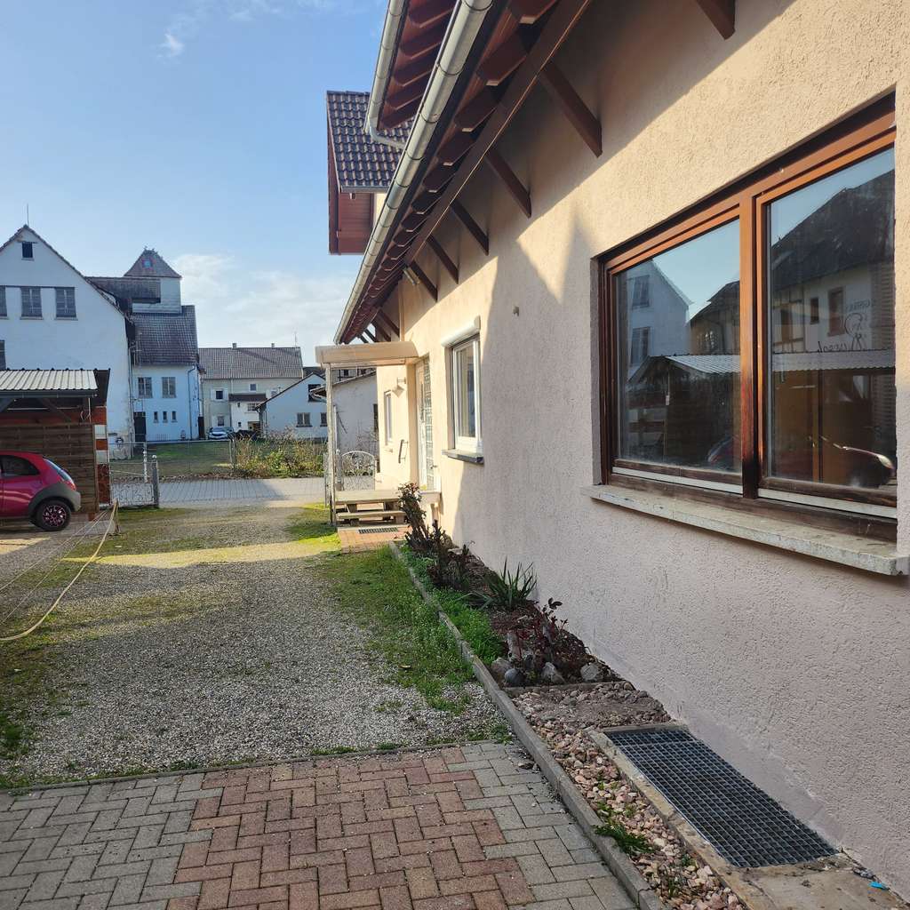 Immobilie in Lichtenau - Zweifamilienhaus mit vielseitigen Nutzungsmöglichkeiten...... - Bild 2