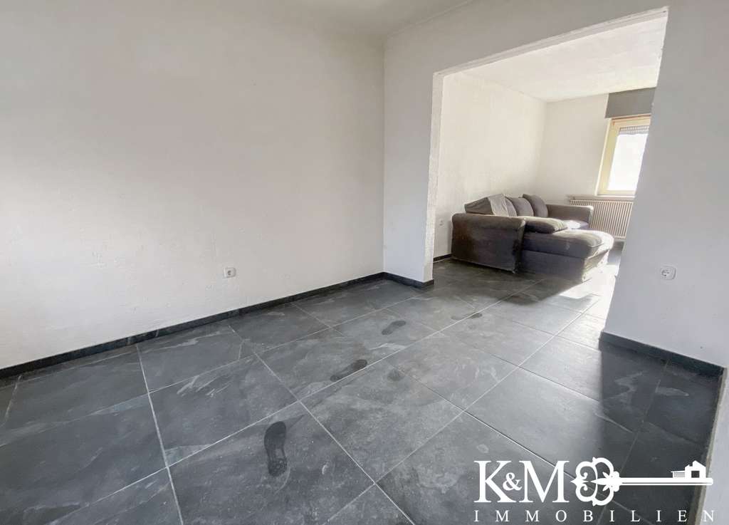 Immobilie in Kirchwald - Charmantes Projekt für Handwerker: 4 Zimmer, Stallgebäude, 553 m² Grundstück - Bild 1