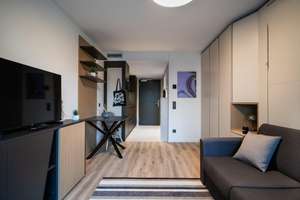 Wohnung mit Balkon im 1. Stock