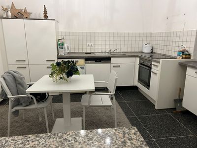 Voll vermietetes 4 Familienhaus mit Garage und Stellplätzen in Montabaur