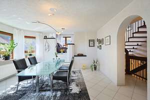 Tolles Einfamilienhaus mit großer Einliegerwohnung – Die vollständige Adresse der Immobilie erhältst du vom Anbieter., 71034 Böblingen – Vorschaubild 5