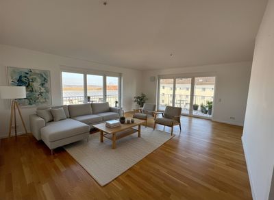 Hochwertige 3-Zimmerwohnung in Seenähe