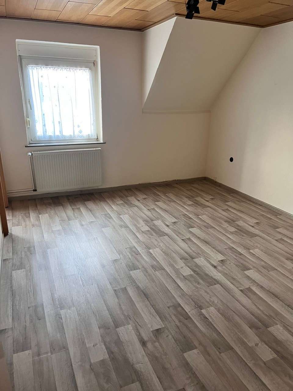 Immobilie in Süpplingen - Charmantes Einfamilienhaus mit Carport & Innenhof in Süpplingen - Bild 3