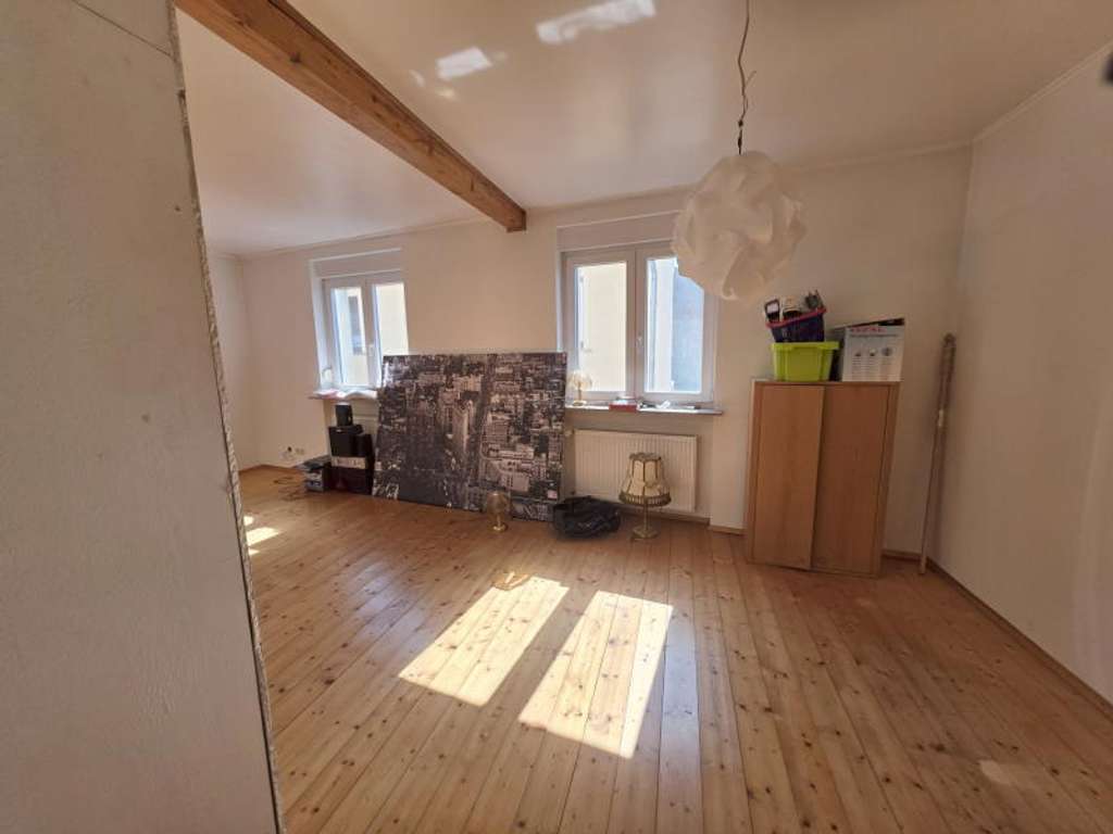 Immobilie in Langenlonsheim - Bauernhaus in Langenlonsheim mit Ausbaureserve - Bild 0