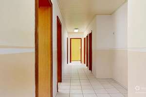 Attraktives Mehrfamilienhaus mit 3 Wohneinheiten und großem Entwicklungspotential – Die vollständige Adresse der Immobilie erhältst du vom Anbieter., 80935 Lerchenau-Ost, München – Vorschaubild 2